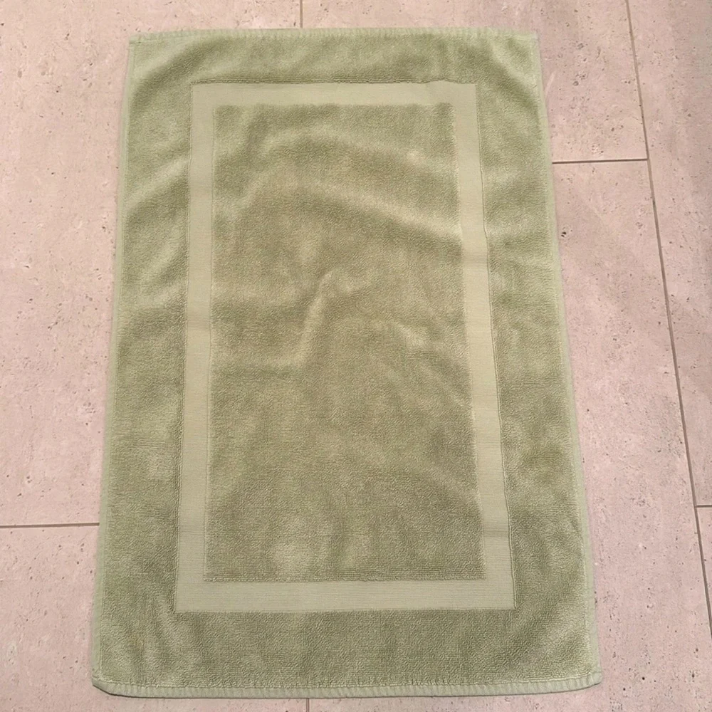Restoration Hardware bath mat